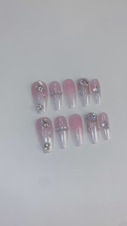 パールグラデーションネイル